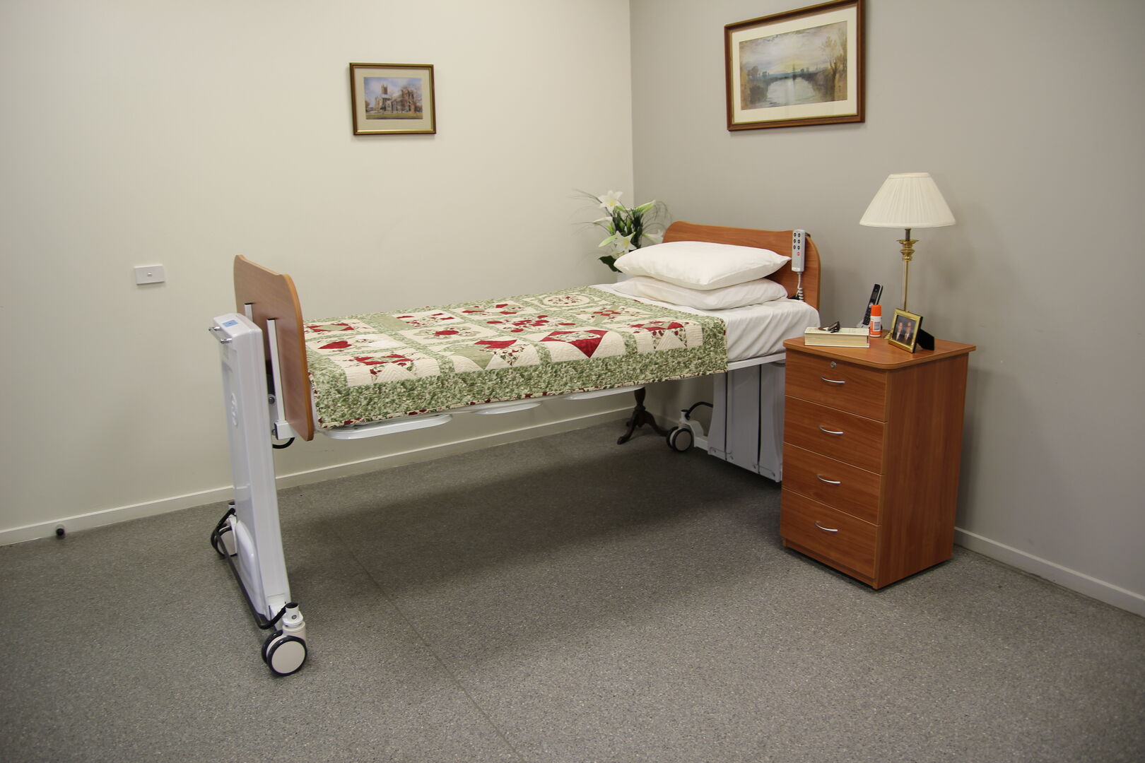 Big Ted Bariatric Bed Floor Line